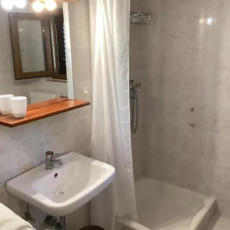 雅德兰卡公寓 公寓 *